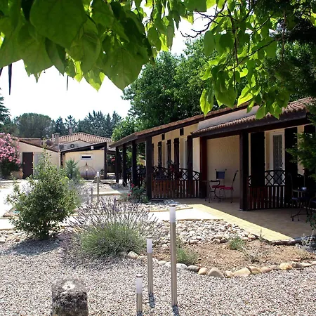 Hotel Logis Hotel Le Vieux Moulin