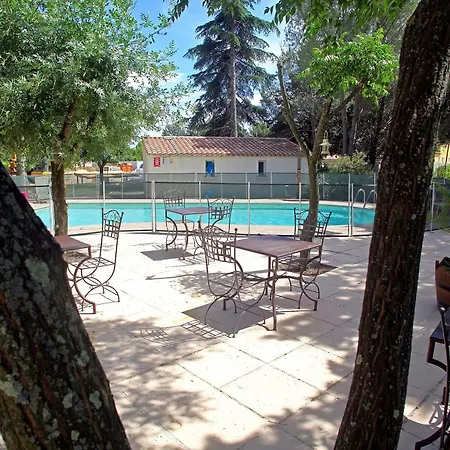 Logis Hotel Le Vieux Moulin Hotel