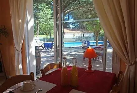 Logis Hotel Le Vieux Moulin 2* Gignac (Herault)