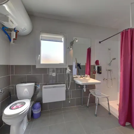 Logis Hotel Le Vieux Moulin Gignac (Herault)