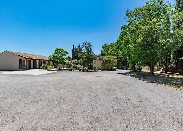 Logis Le Vieux Moulin 2* ジニャック